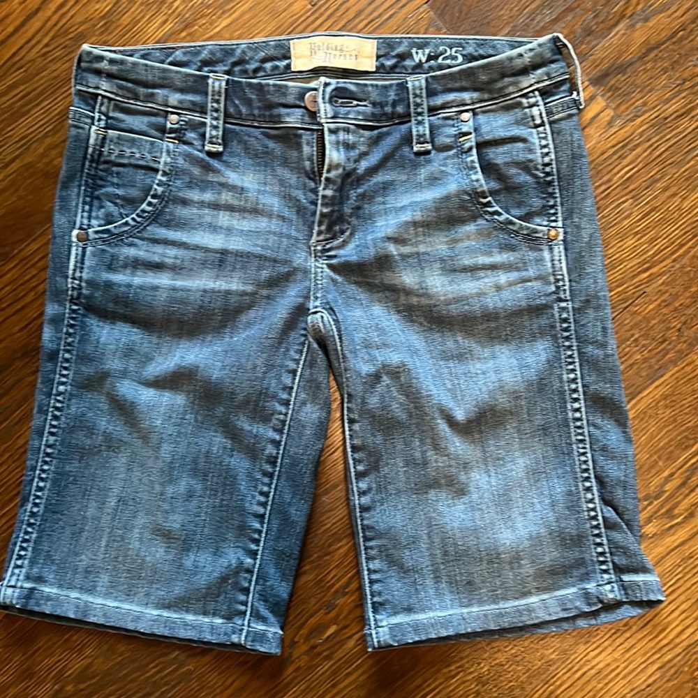 Holding Horses Denim shorts sz 25